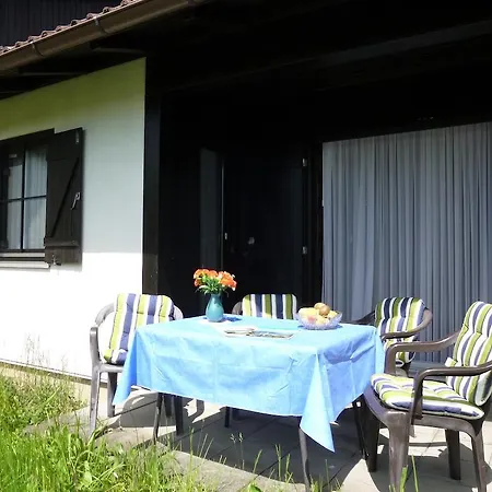 Semesterbostad Ferienhaus Karin *